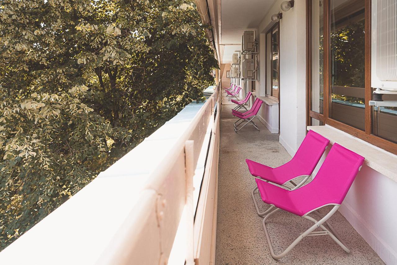 Amadina Garden Hotel Lozeneț Exterior foto