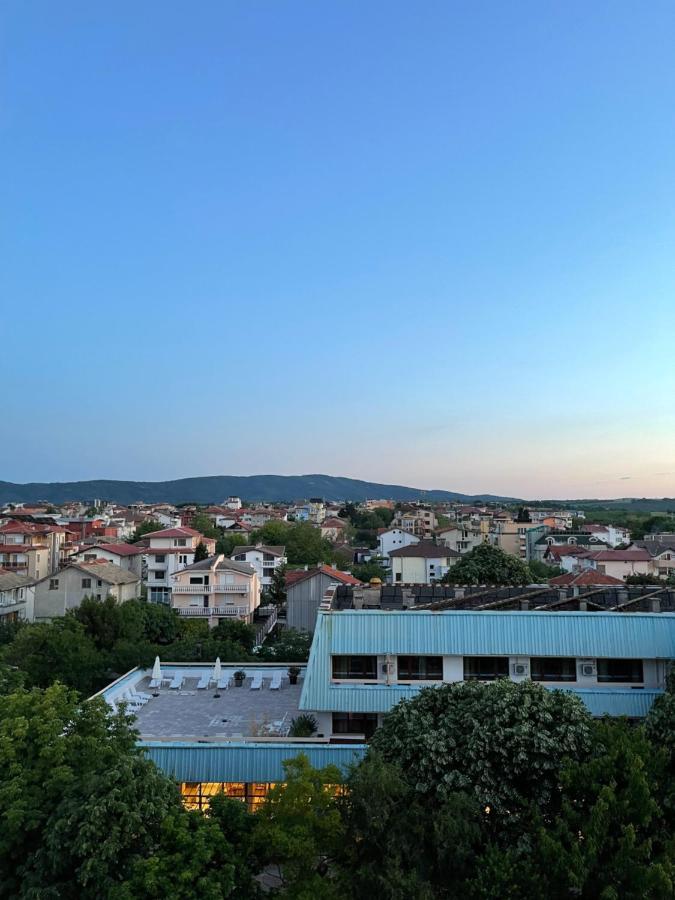 Amadina Garden Hotel Lozeneț Exterior foto
